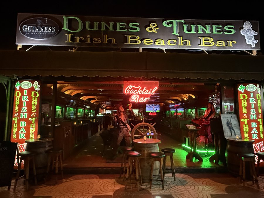 Bar pe plaja Maspalomas