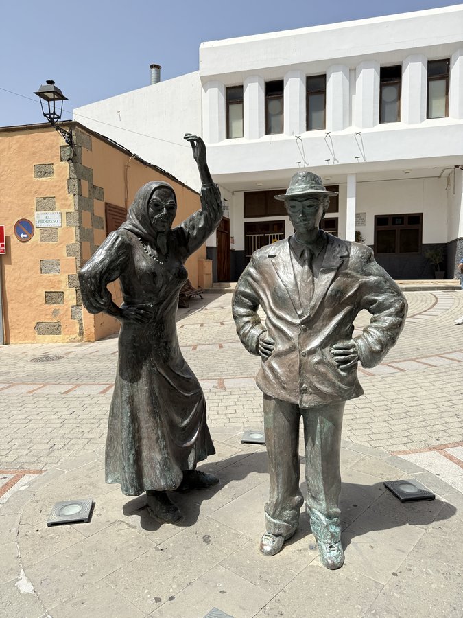 Statui de bronz, Agüimes